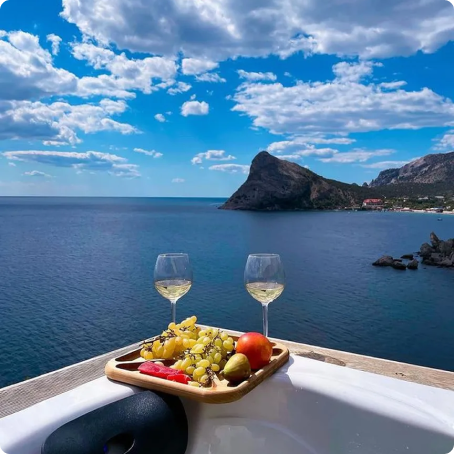 boat restaurant